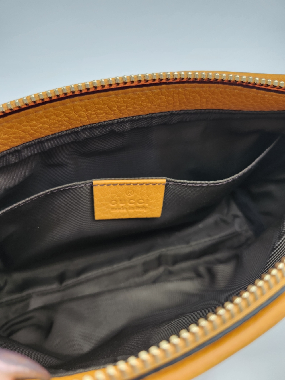 Gucci Soho Cosmetic Clutch Bag Yellow/Orange Leather W Chain & Cert Of Authen - Picture 8 of 16